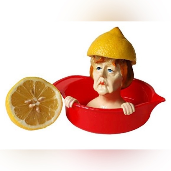 RARE INKOGNITO ANGELA MERKEL HAND PAINTED CAST RESIN LEMON/CITRUS MANUAL JUICER